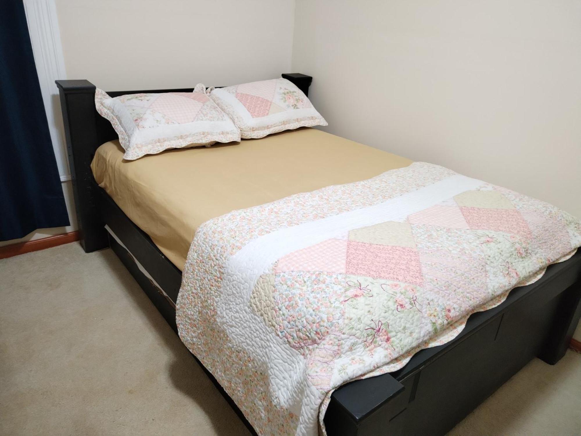 Cool And Affordable Apartment Galesburg Esterno foto